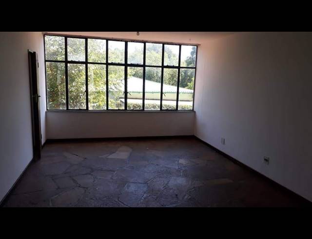 2.5 BEDROOM FLAT FOR SALE IN SUNNYSIDE